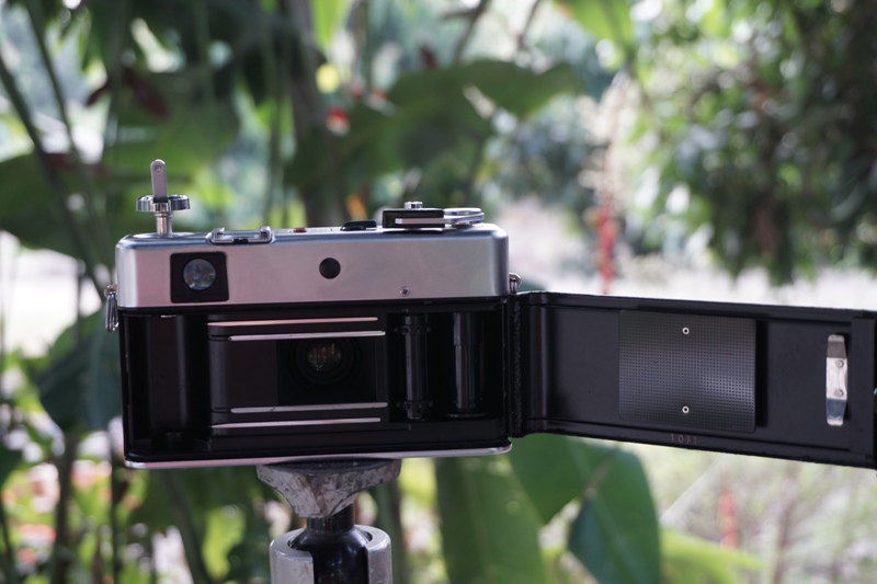 YASHICA MG-1 YASHINON 45MM.F2.8 LENS