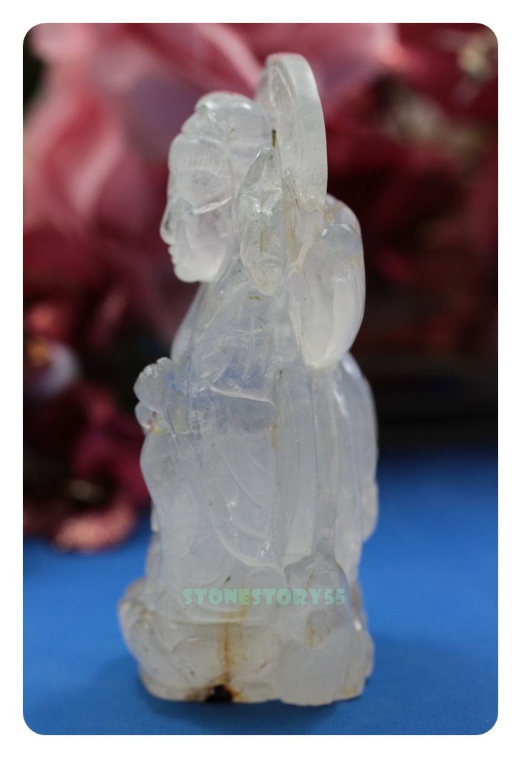 ควอทซ์แกะสลักเจ้าแม่กวนอิม