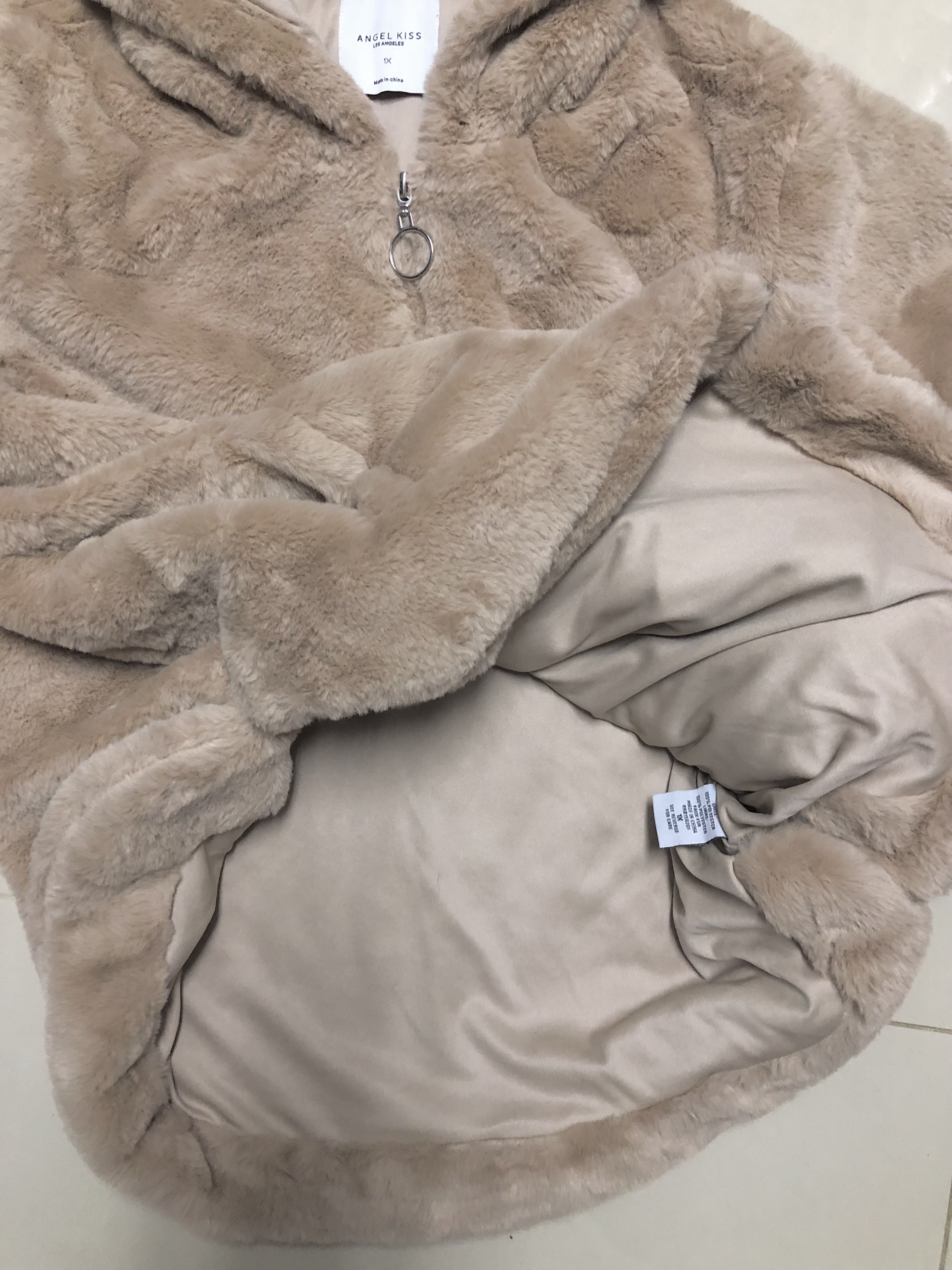 Angel kiss เสื้อเฟอร์กันหนาว หมวกฮู้ด เสื้อขน แบรนด์ ANGEL KISS (FLUFFY COAT) สำเนา น้ำตาลนู้ด