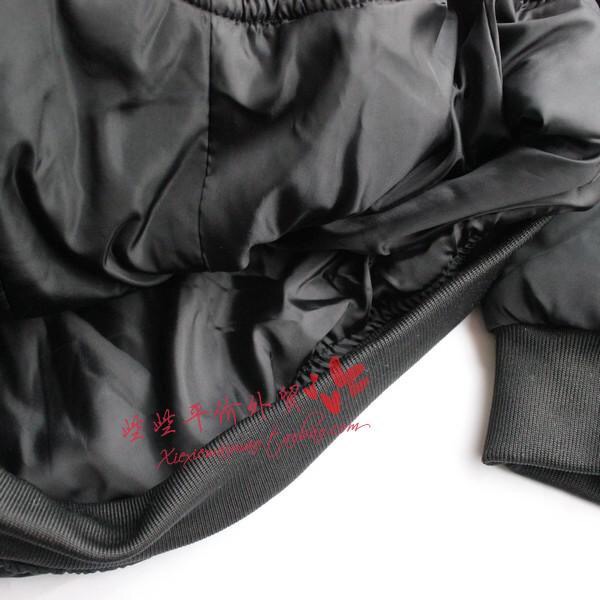 เสื้อนอก เสื้อคลุมกันหนาว เสื้อไฟท์ สีดำ แต่งลายปักช่วงแขน Size M/L