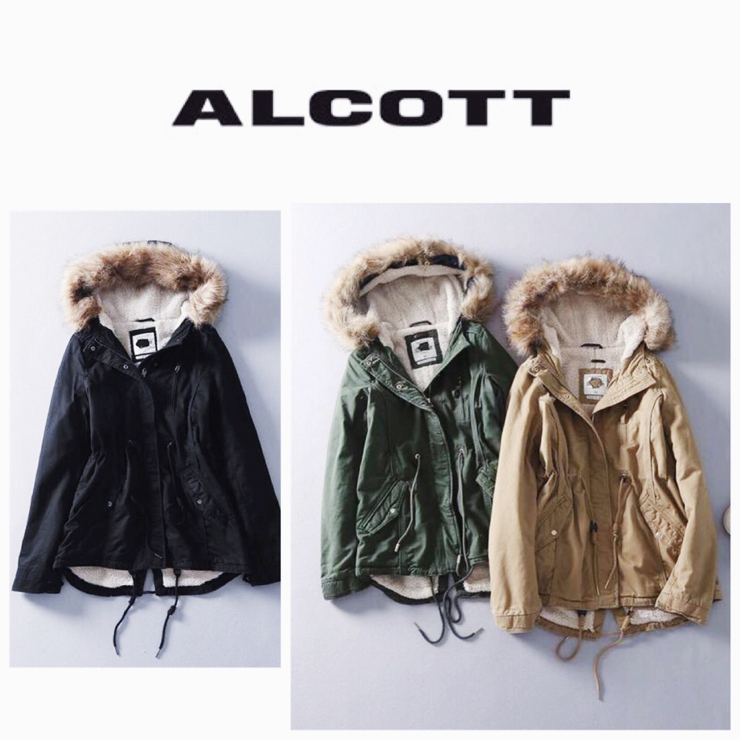 เสื้อกันหนาว เสื้อแนวPARKA กันหนาว แต่งฮูทติดเฟอร์ สีกากี แบรนด์เนม ALCOTT LOSANGELES UK แท้ ซับขนอุ่นสีขาว งานสวยเนี๊ยบมากคะ Size S/M/L /XL กากี