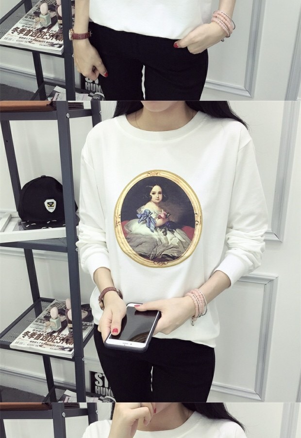 เสื้อวอร์ม เสื้อกันหนาว สีขาว แต่งสกรีนลาย แนว OLD SCHOOL สวย เท่ห์ แนวๆ คะ