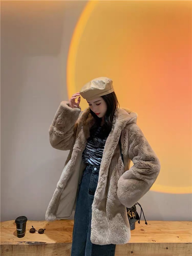 pepco เสื้อเฟอร์กันหนาว หมวกฮู้ด เสื้อขน FLUFFY Coat แบรนด์ PEPCO ดำ / เบจ