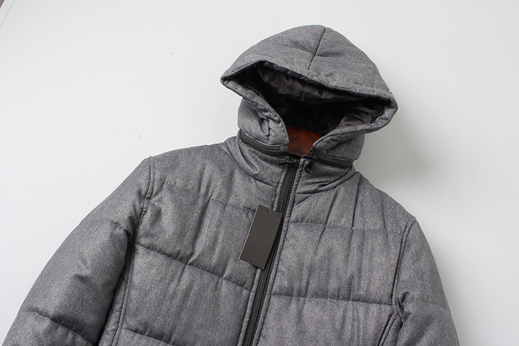 เสื้อกันหนาว ติดฮูท เสื้อบอมเบอร์ บุนวมอุ่น แบรนด์ญี่ปุ่น Lightweight Puffer Jacket สำเนา เทา