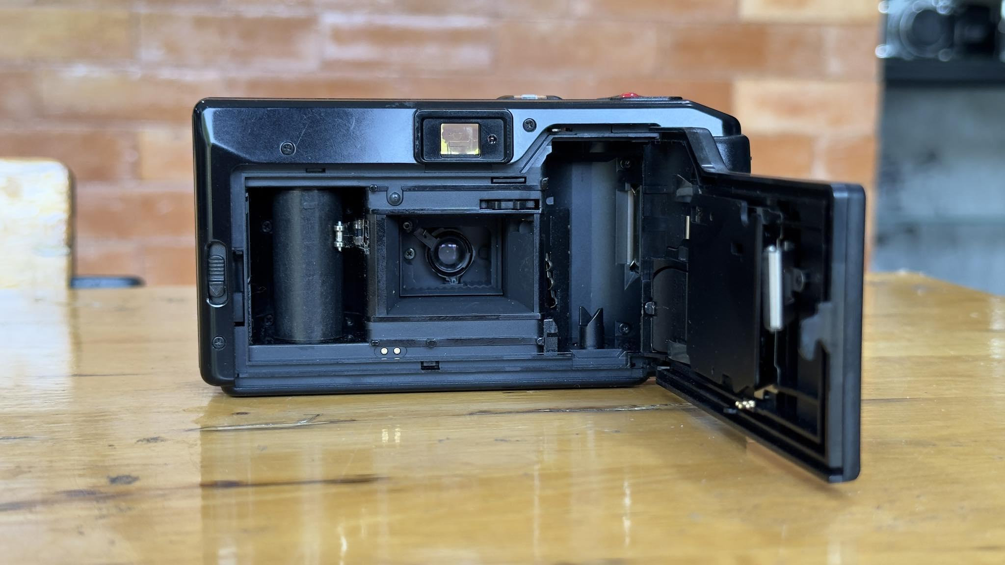 MINOLTA MAC-DUAL QUARTZ DATE