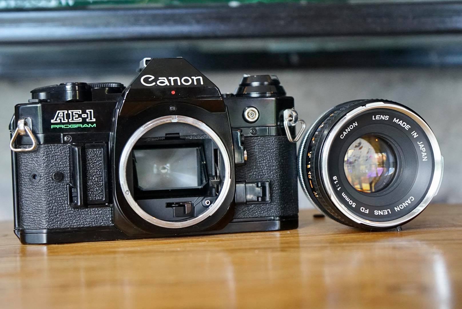 CANON AE1 PROGRAM CANON LENS FD50MM.F1.8
