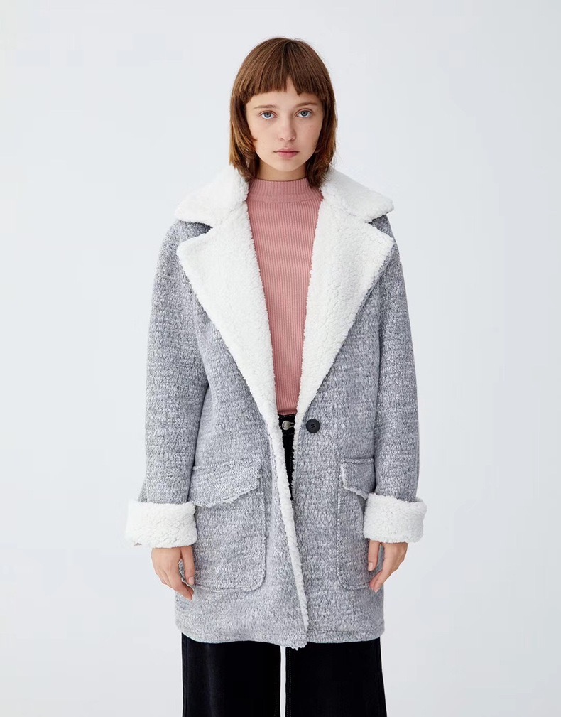 Pull&bear เสื้อโค้ท เสื้อกันหนาว เนื้อผ้าไหมพรม สีเทาอ่อน แบรนด์ Pull&bear เทาอ่อน