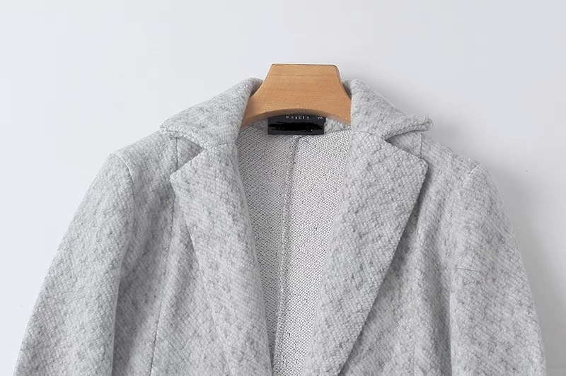 เสื้อโค้ท เสื้อกันหนาว เนื้อผ้าไหมพรม Knitting สีเทา แบรนด์ mohito