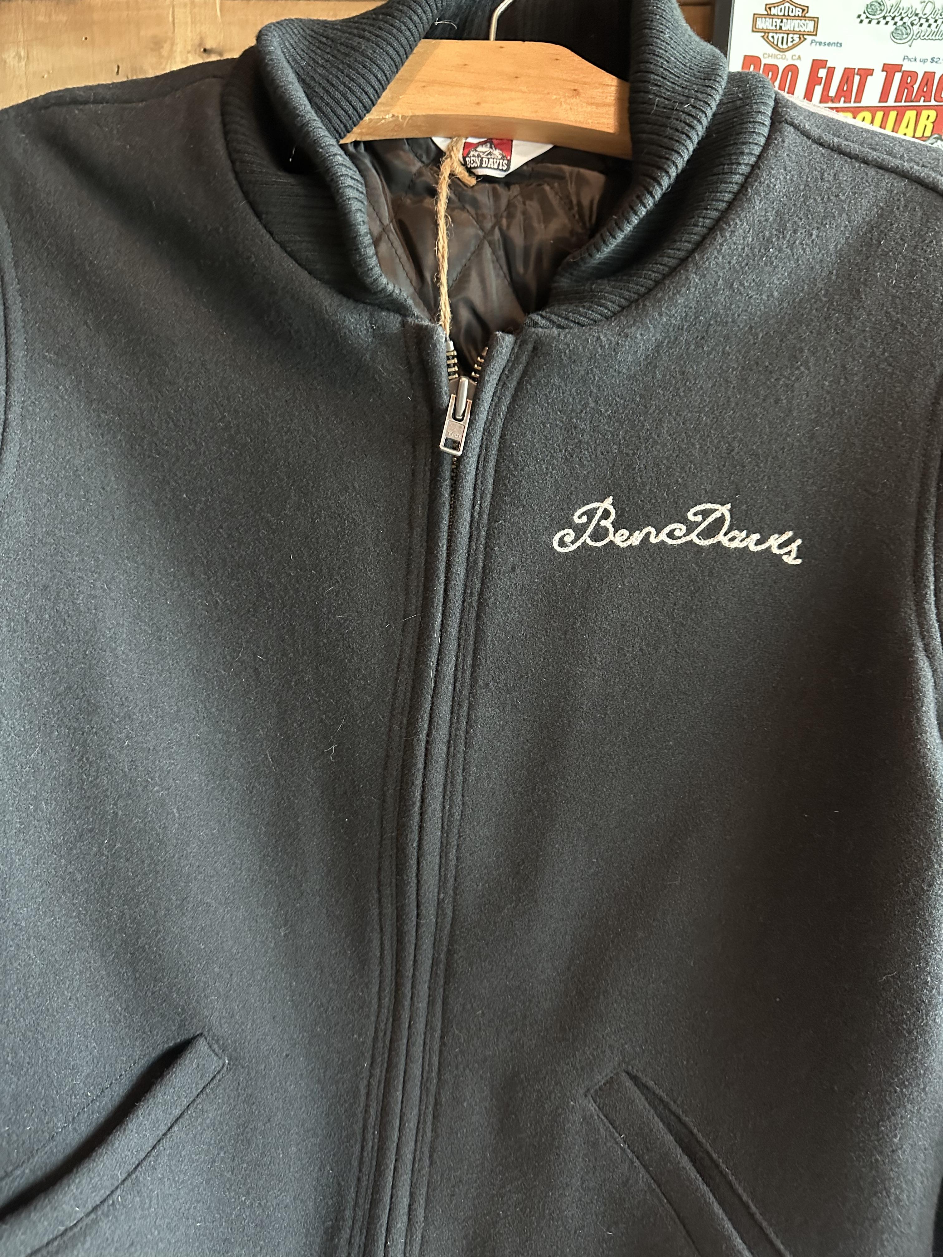 Ben davis เสื้อนอก เสื้อแจ็คเก็ต ผู้ชาย แบรนด์ Ben davis แท้ สีดำ เนื้อสักหลาด กันหนาว งานแท้ สวย เท่ห์ มาก คะ Size L/XL/XXL สำเนา สำเนา สำเนา ดำ