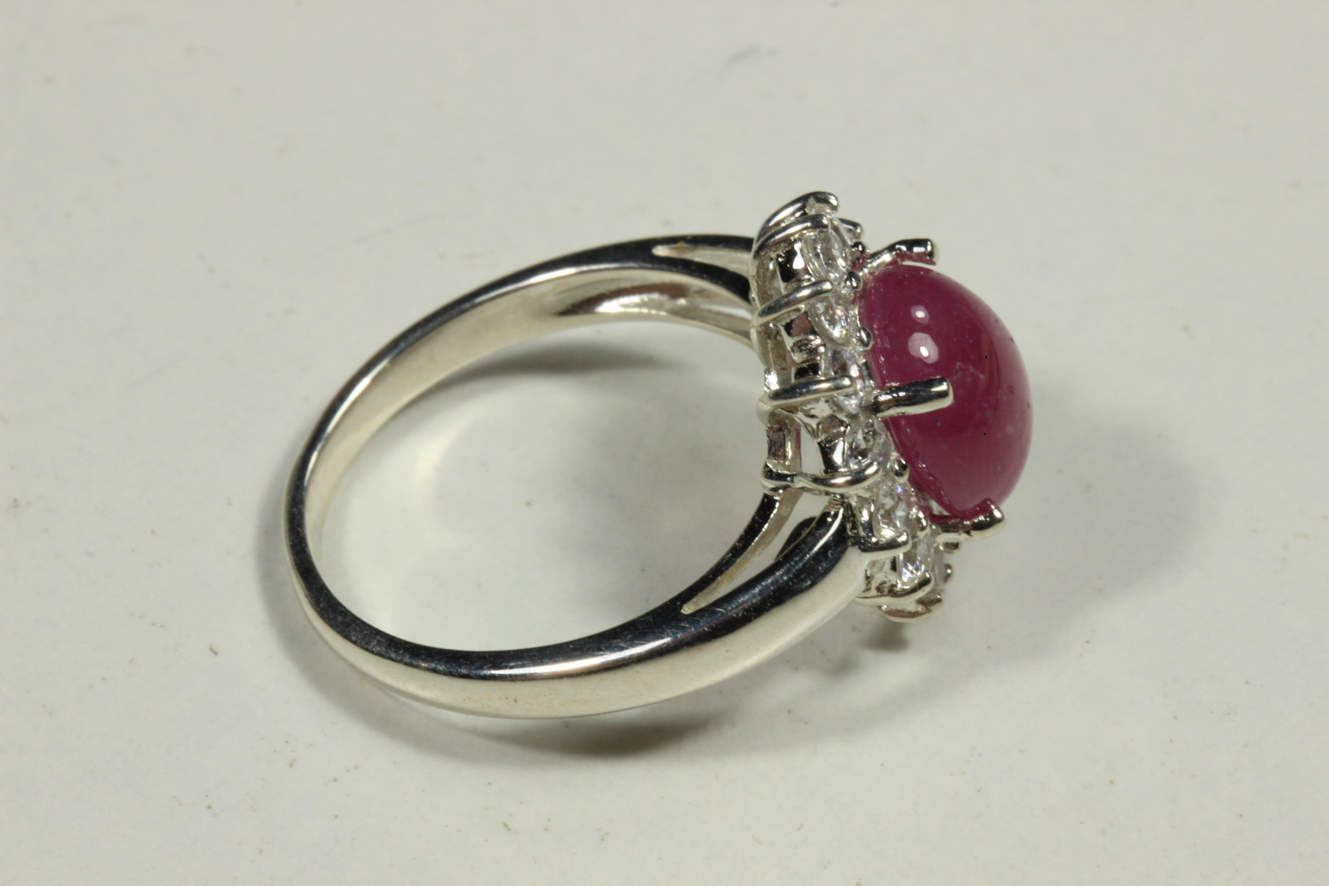 แหวนทับทิมแท้ตัวเรือนเงิน