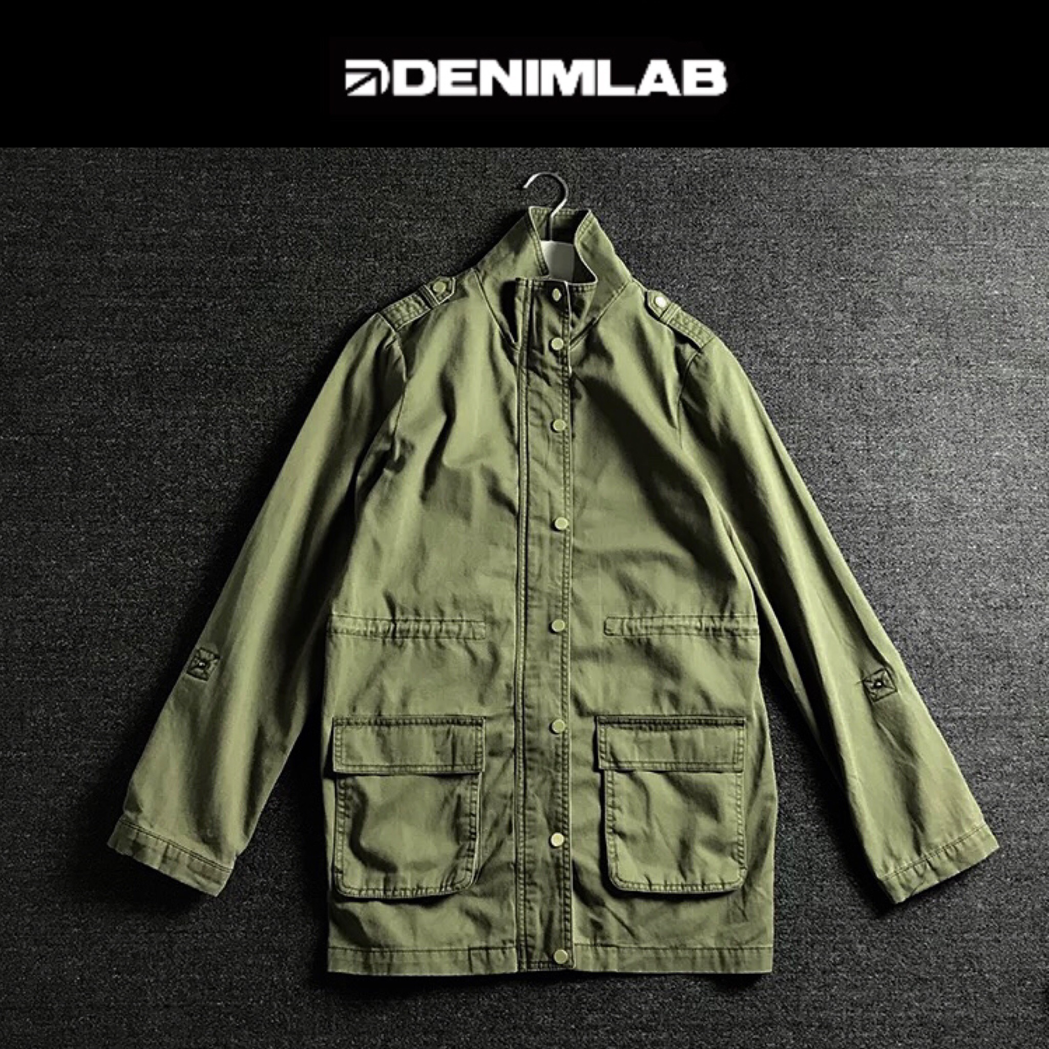 DenimLab เสื้อเขียวทหาร เสื้อนอกแนวทหาร. แต่งลายปักรูปนก เสื้อคลุมทหาร แบรนด์ DENIM LAB แพทเทินสวย เท่ห์มาก คะ Size S/M/L/XL เขียว
