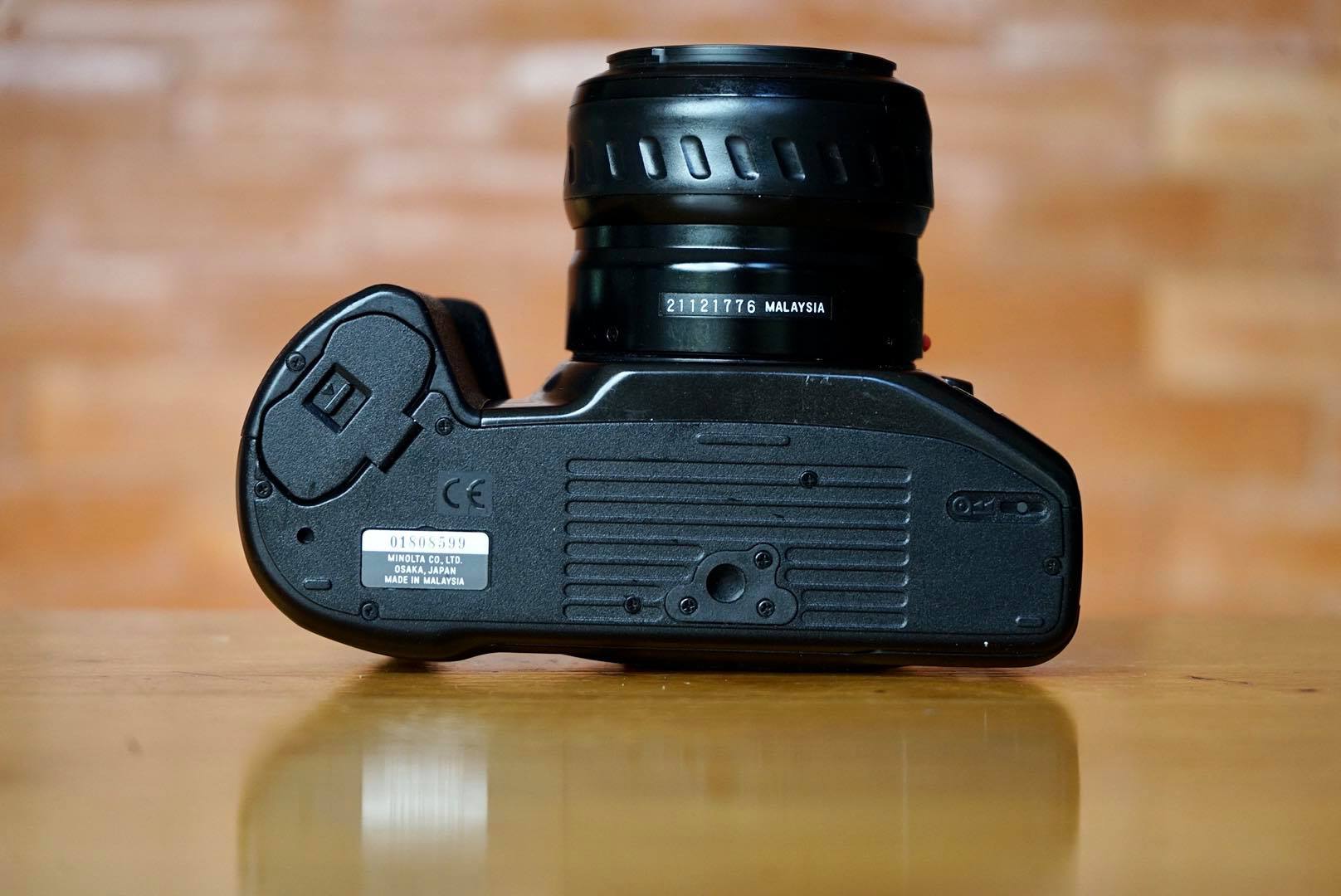 MINOLTA ALPHA 303SI MINOLTA POWER ZOOM AF 35-80MM.F4(22)-5.6