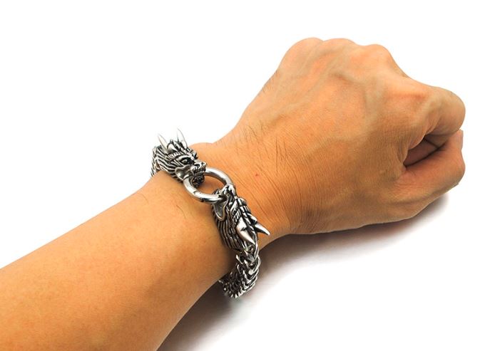 กำไล ข้อมือ สร้อยข้อมือ ผู้ชาย สแตนเลสแท้ สร้อยข้อมือ หัวมังกร คู่ มังกรคาบห่วง เส้นหนา 166223