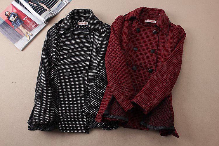 ชุดคลุม เสื้อโค้ด coat ตัวยาว ปลายแต่งจีบทวิสต์ สีแดง ผ้าหนา สวยหรูมากคะ 2 สี แดง/น้ำเงิน