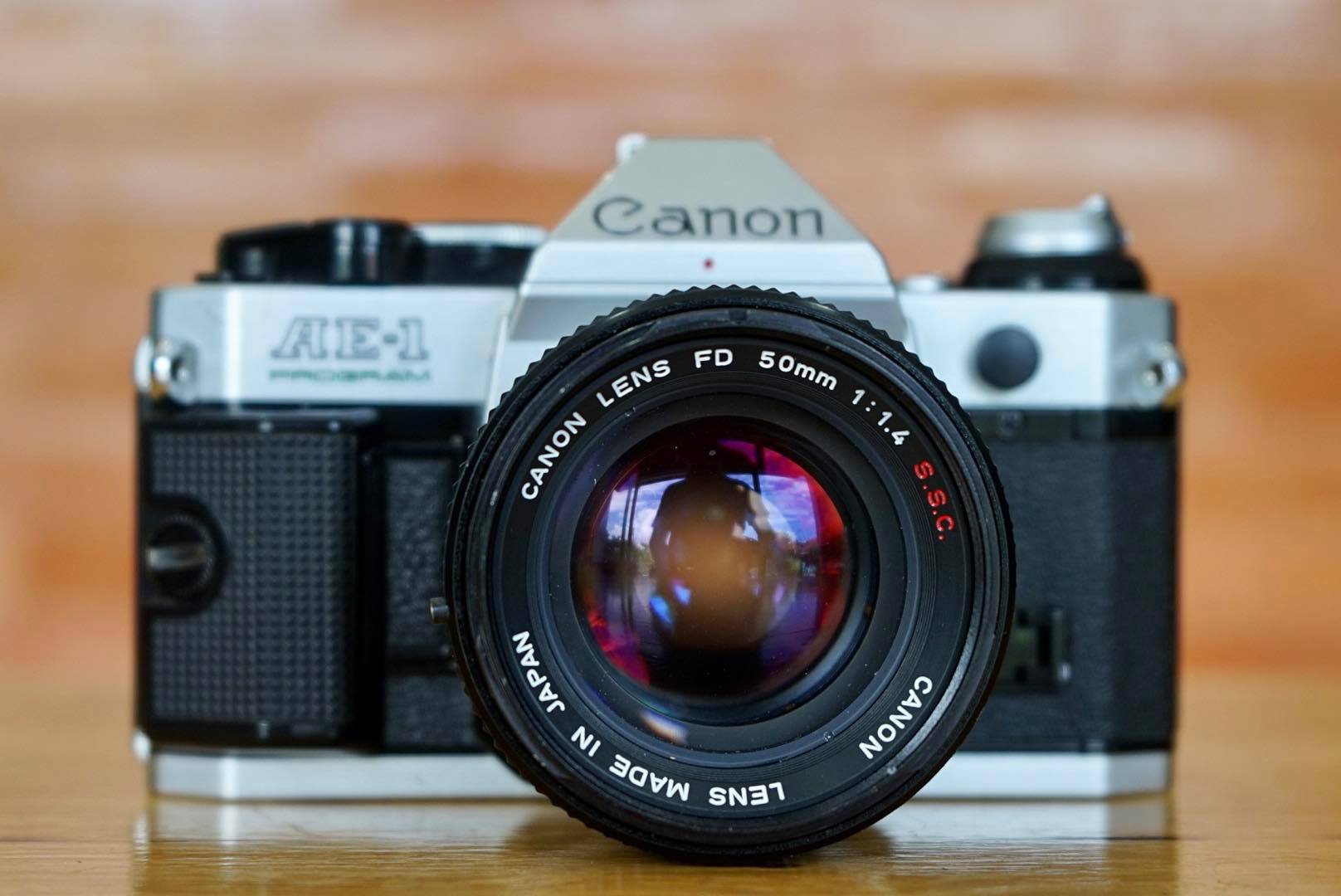CANON AE1 PROGRAM CANON LENS FD 50MM. F1.4 SSC.