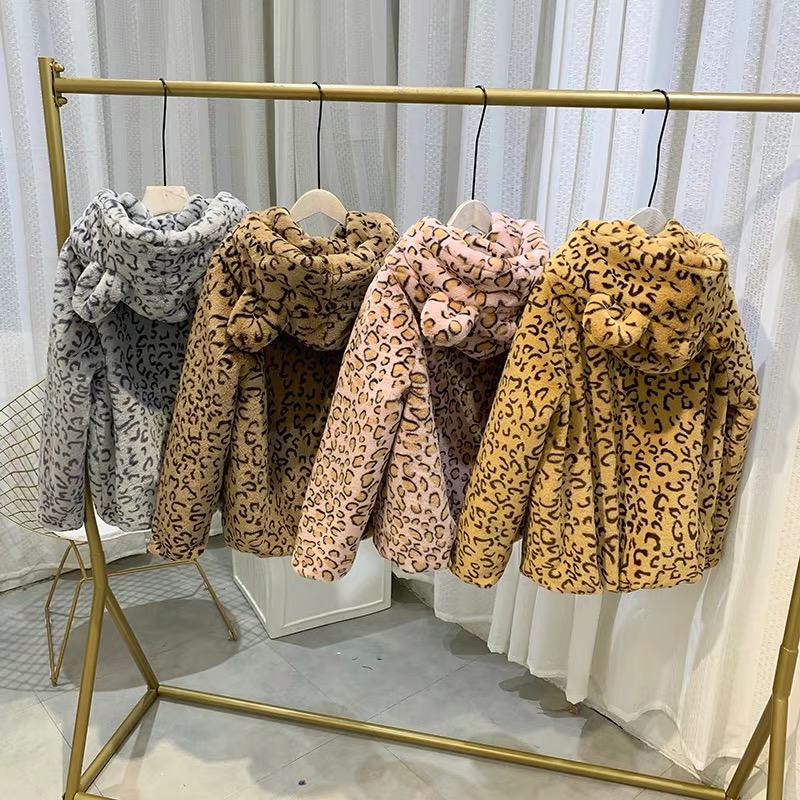 เสื้อเฟอร์กันหนาว ลายเสือ หมวกฮู้ด เสือ เสื้อคลุมขน ลายเสือ ขนนิ่มฟู นุ่มมากคะ สำเนา ลายเสือ