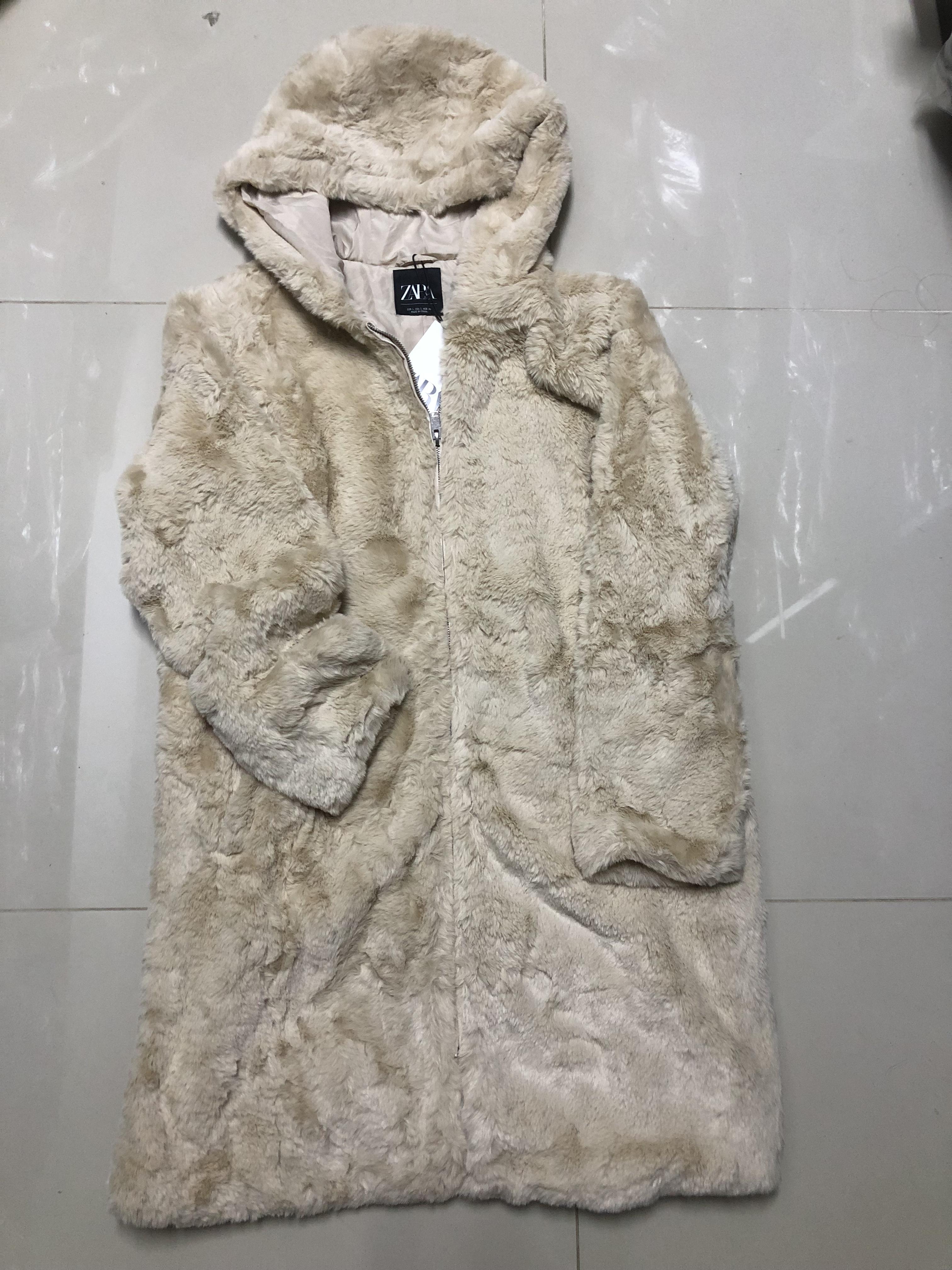 pepco เสื้อเฟอร์กันหนาว หมวกฮู้ด เสื้อขน FLUFFY Coat แบรนด์ PEPCO ดำ / เบจ
