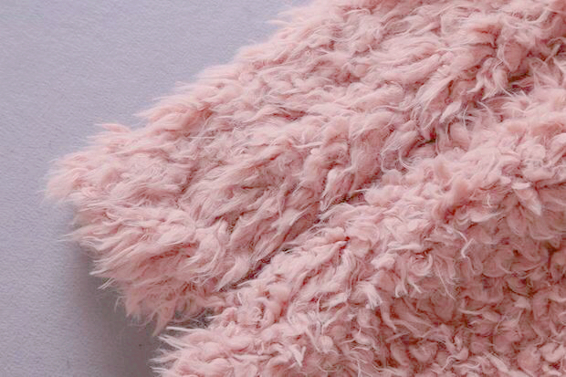Ichi เสื้อคลุม ขน fluffy coat สีชมพูอ่อน เสื้อกันหนาวแต่งขนสีขาว แบรนด์เนม ICHI JAPAN แท้ 100% แพทเทินสวย หรู มากคะ Size S/M ชมพู