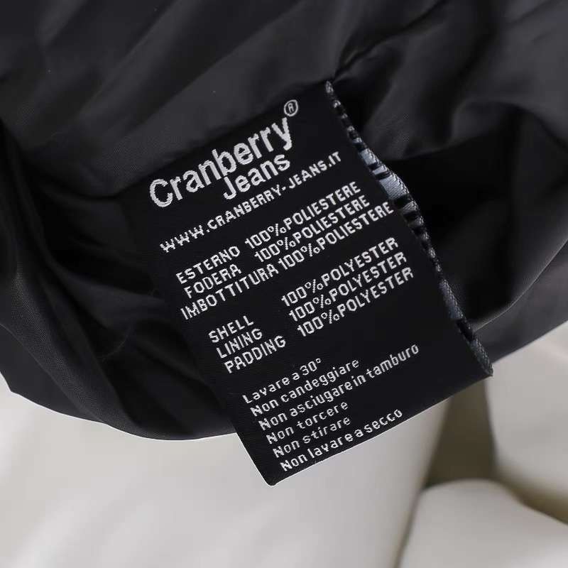 เสื้อกันหนาว เสื้อฮู้ดเฟอร์ บุนวมอุ่น สีขาว แบรนด์ Cranberry jeans (padded puffer coat สำเนา ขาว
