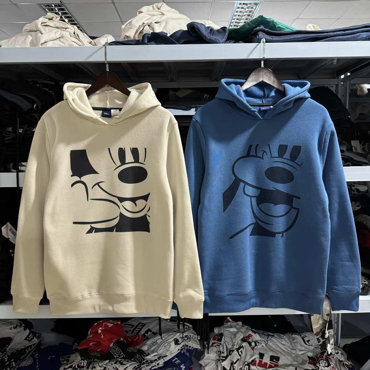 เสื้อฮู้ดขาวครีม Mickey Hoodie วอร์ม สเวตเตอร์ Disney เสื้อMICKEY สีน้ำเงิน ลายการ์ตูน DISNEYงานสวย มากคะ TRUST IN YOURSELF AND BELIEVE IN YOUR DREAM สำเนา สำเนา สำเนา สำเนา สำเนา สำเนา สำเนา เขียว