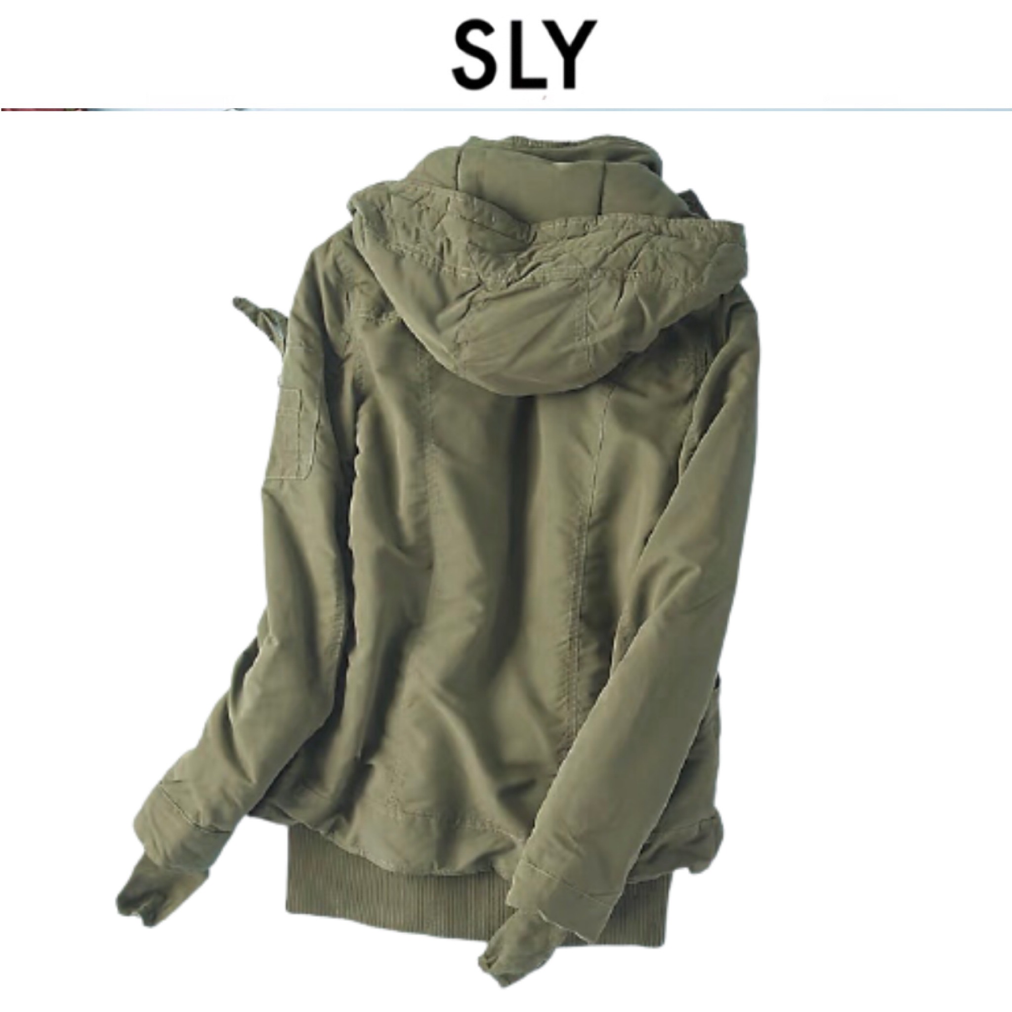 SLY เสื้อฮู้ด เสื้อโค้ทกันหนาว สีเขียว แบรนด์ SLY แขนมีปลอกมือกันลม งานสวยพรีเมี่ยมมากค่ะ เขียว