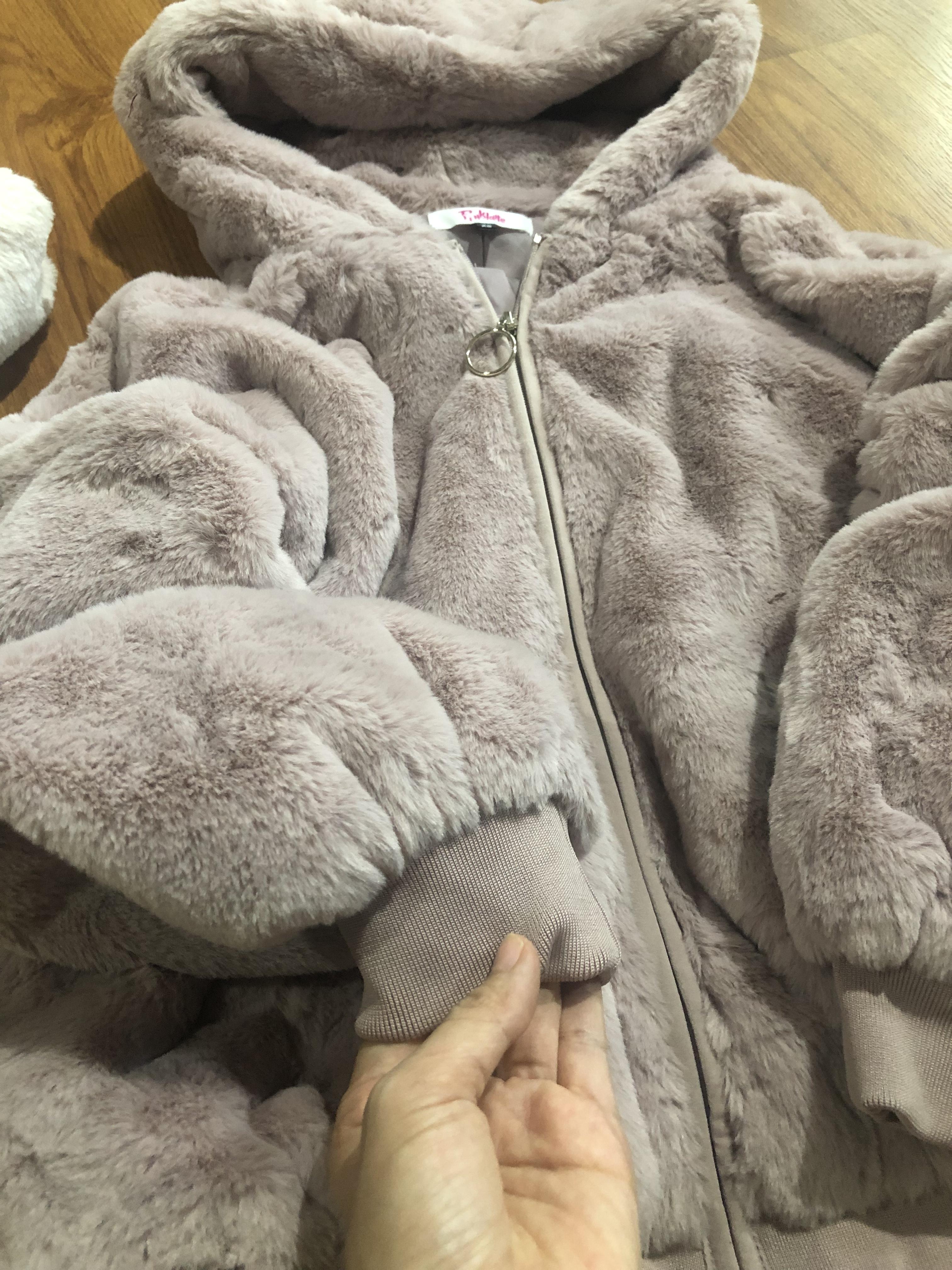Pink latte เสื้อเฟอร์กันหนาว หมวกฮู้ด เสื้อขน (FLUFFY COAT ) แบรนด์ Pink latte