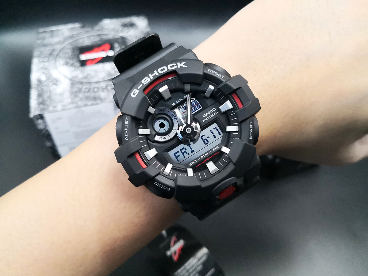 CASIO MID YEAR SALE G-SHOCK นาฬิกาข้อมือ นาฬิกากันน้ำ นาฬิกาของแท้ ประกันศูนย์ CMG 1 ปี รุ่น GA-700-1A นาฬิกาสีดำ