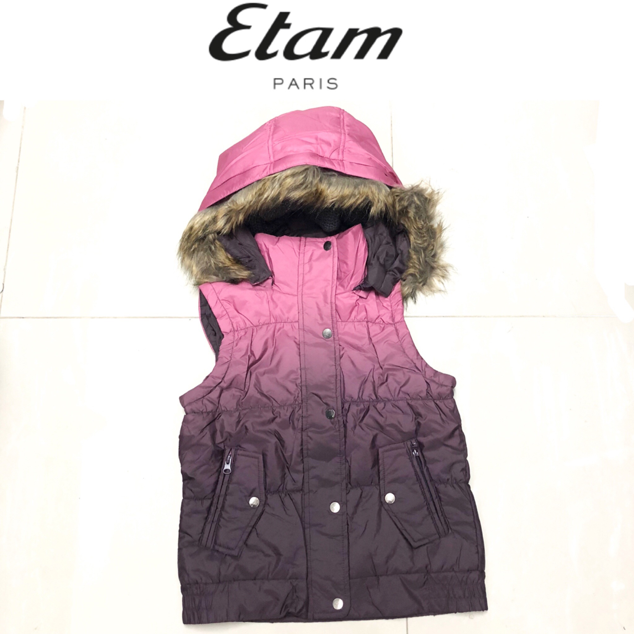 เสื้อกั๊ก กันหนาว กั๊กฮูท กันหนาวแต่งเฟอร์ สีชมพูไล่โทน งาน EtAM แท้ (ฮูท& เฟอร์ถอดได้ทุกชิ้นคะ)