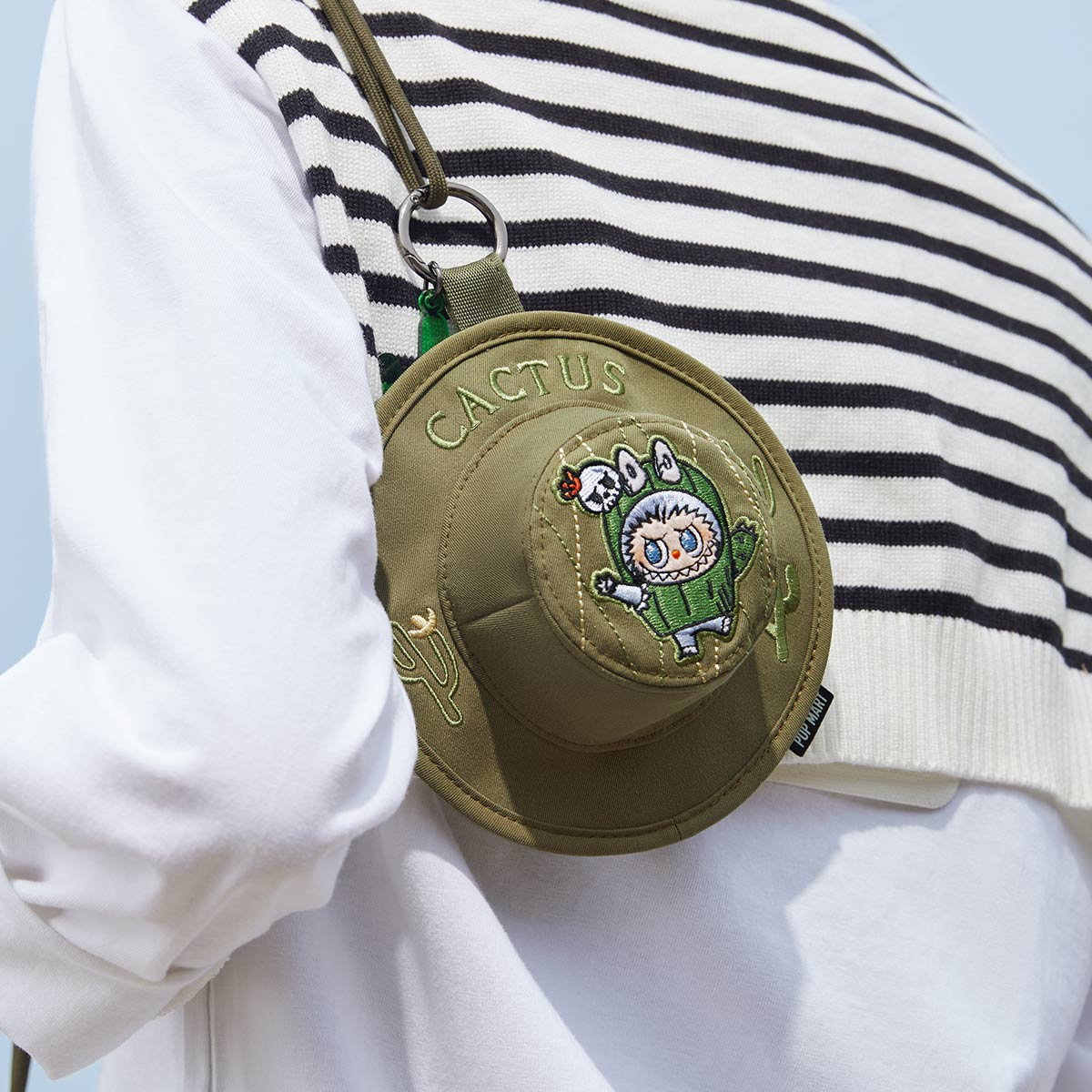 POP MART กล่องสุ่มTHE MONSTERS FALL IN WILD SERIES Bucket Hat Mini Bag Blind Box