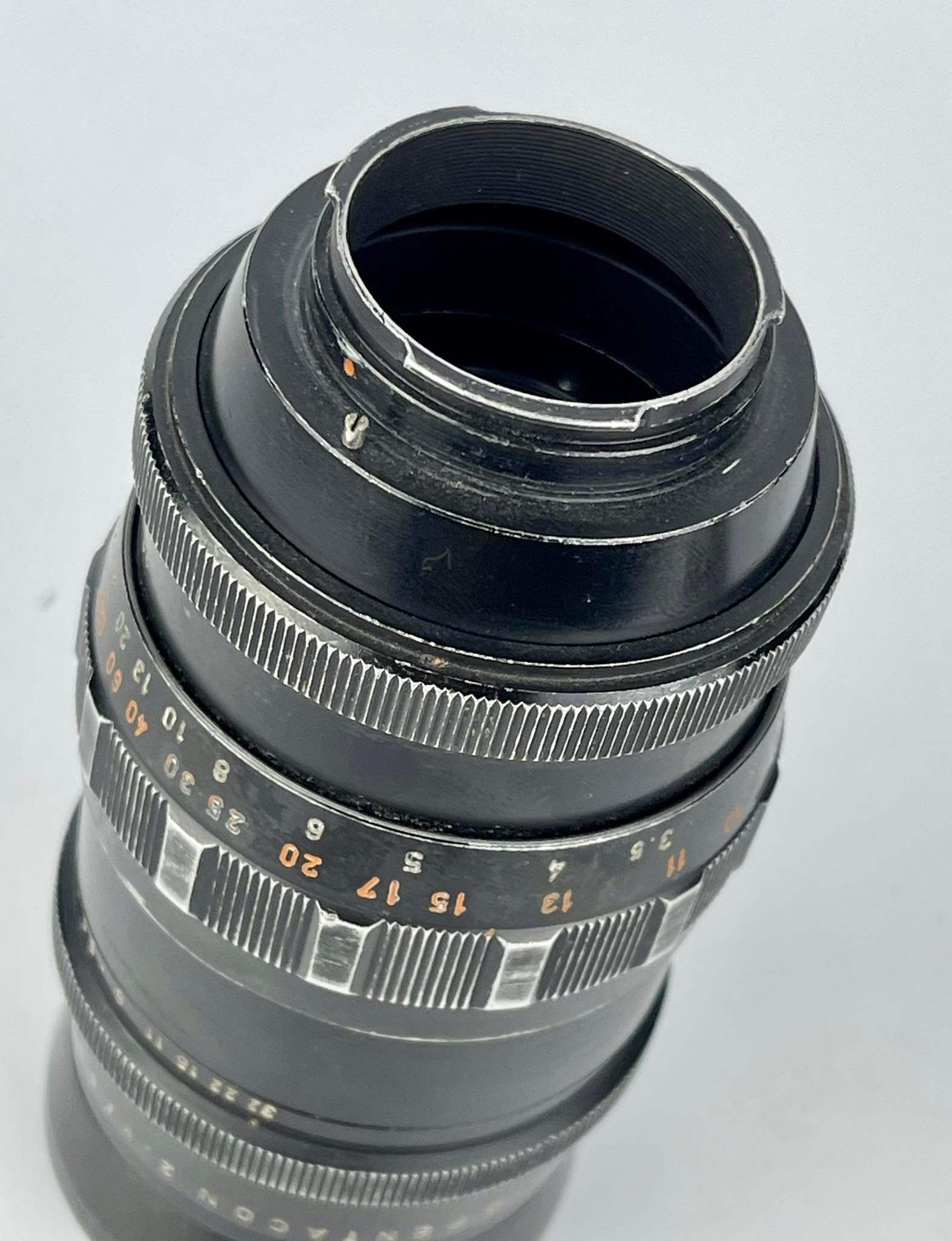 PENTACON135MM F2.8 (15 Blades) EXAKTA MOUNT