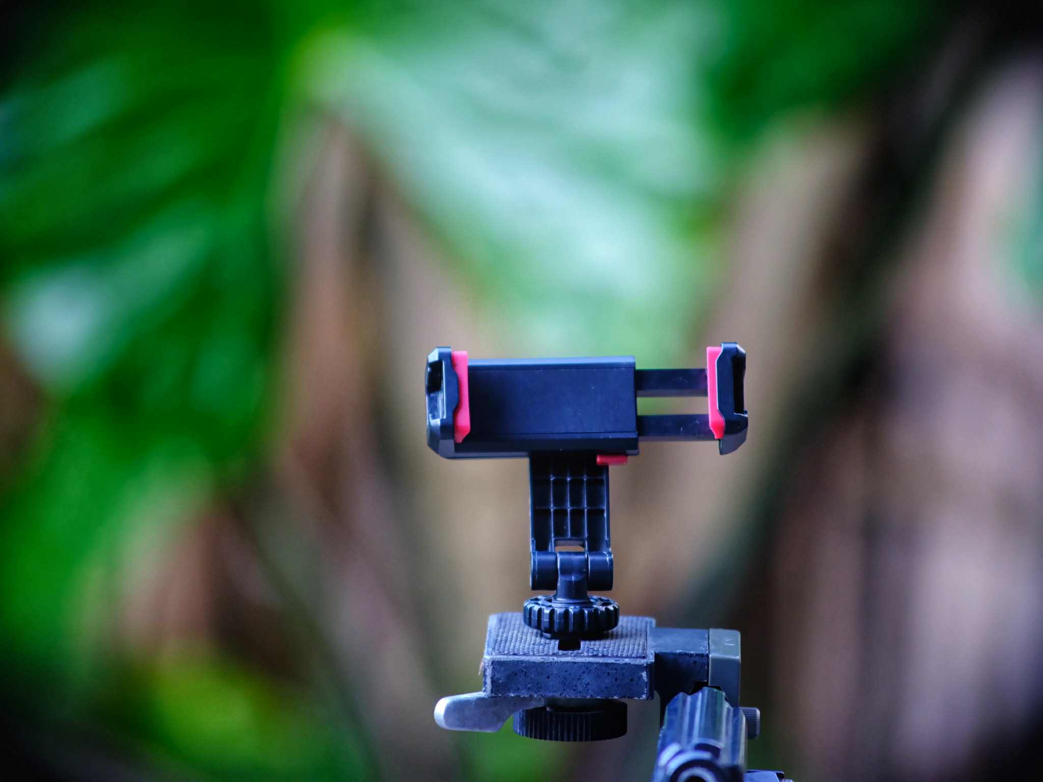 Nikon AF NIKKOR 75-300mm f/4.5-5.6 MACRO AIS MOUNT