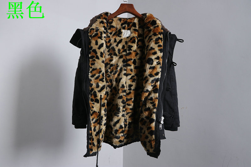 เสื้อกันหนาว ติดฮูท เสื้อcoat แบรนด์ดัง ญี่ปุ่น MOUSSY japan สีฟ้าอ่อน แต่งซับขนอุ่นด้านใน (ขนด้านในถอดใส่ได้ทั้งชิ้นเลยคะ )มีกระดุมSize M/L * ไม่มีขนเฟอร์ปลายหมวกนะคะ* สำเนา สำเนา