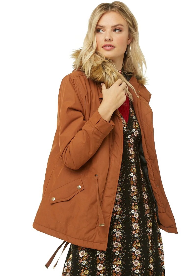 Forever21 เสื้อโค้ทฮู้ดกันหนาว เสื้อปาร์กา parka สีเขียว แต่งเฟอร์ แบรนด์ FOREVER21 เขียว
