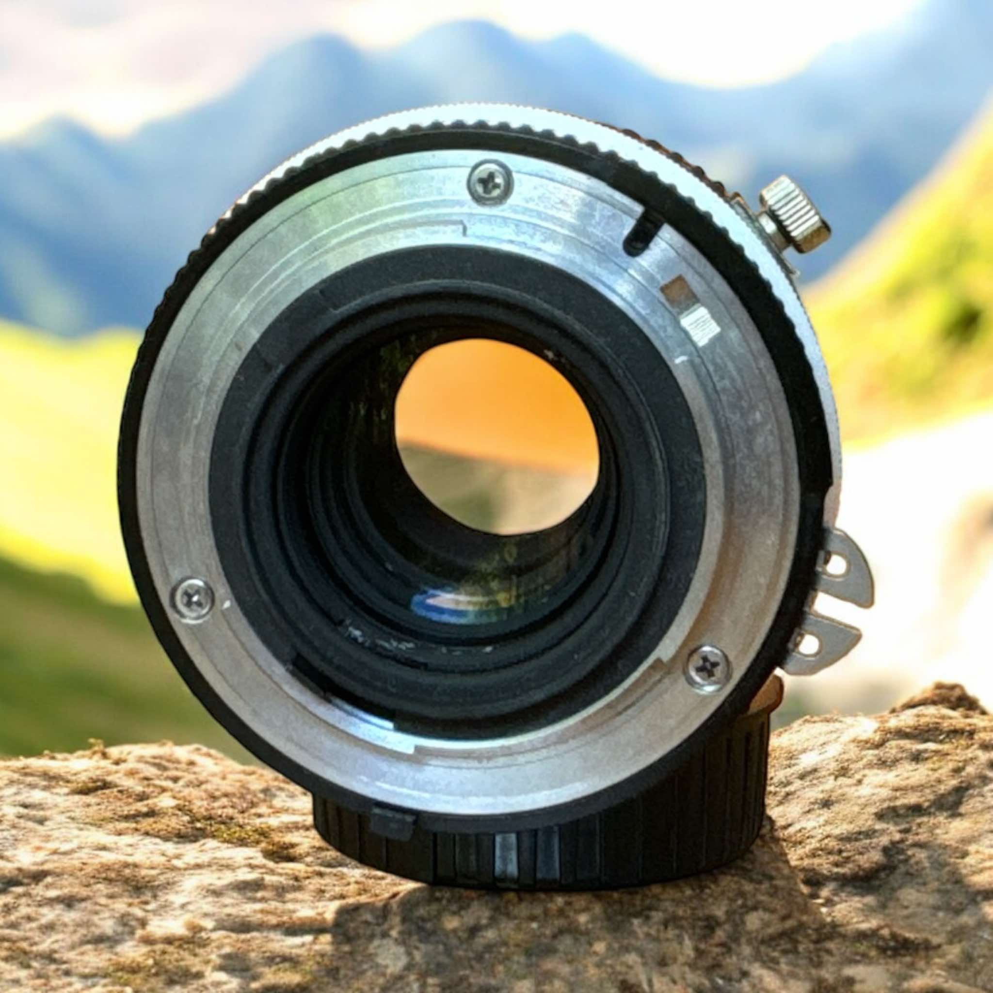 NIKON MICRO-NIKKOR 105MM.F2.8 AIS MOUNT