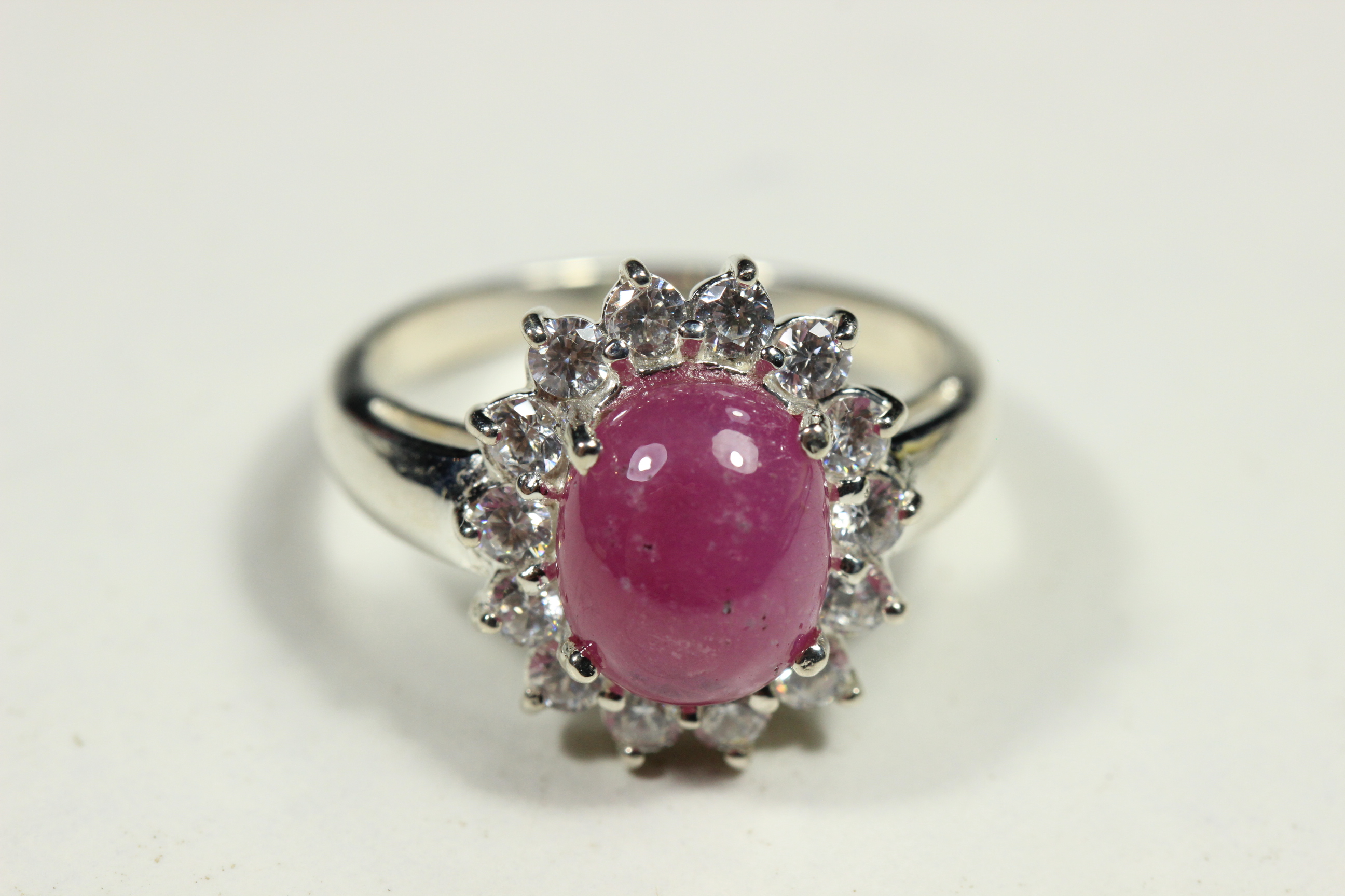 แหวนทับทิมแท้ตัวเรือนเงิน