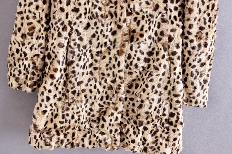 Etam เสื้อโค้ท แต่งขน ลายเสือดาว สีเหลืองนูททอง โค้ทยาว แต่ชงขนหนานุ่ม เนื้อละเอียด ลายเสือดาว สวย หรู งานแบรนด์เนมหรู ETAM จากฝรั่งเศส แท้100% คะ Size S ลายเสือ