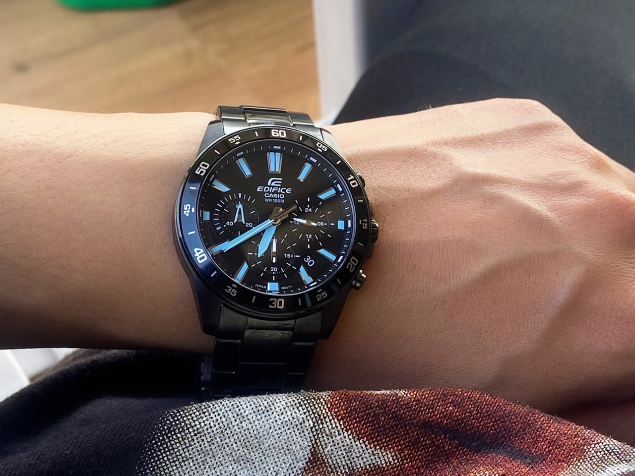 CASIO EDIFICE นาฬิกาข้อมือ นาฬิกากันน้ำ นาฬิกาของแท้ ประกันศูนย์ CMG 1 ปี รุ่น EFV-570DC-1A นาฬิกาสีดำ