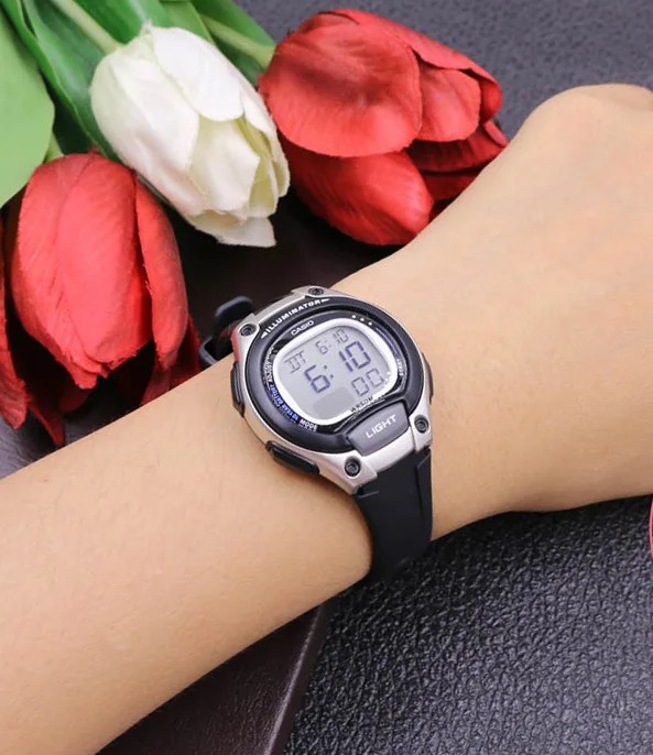 CASIO MID YEAR SALE นาฬิกาคาสิโอ พร้อมส่ง นาฬิกาข้อมือ นาฬิกากันน้ำ นาฬิกาของแท้ BTS ประกันศูนย์ CMG 1 ปี รุ่น LW-203-1A นาฬิกาสีดำ