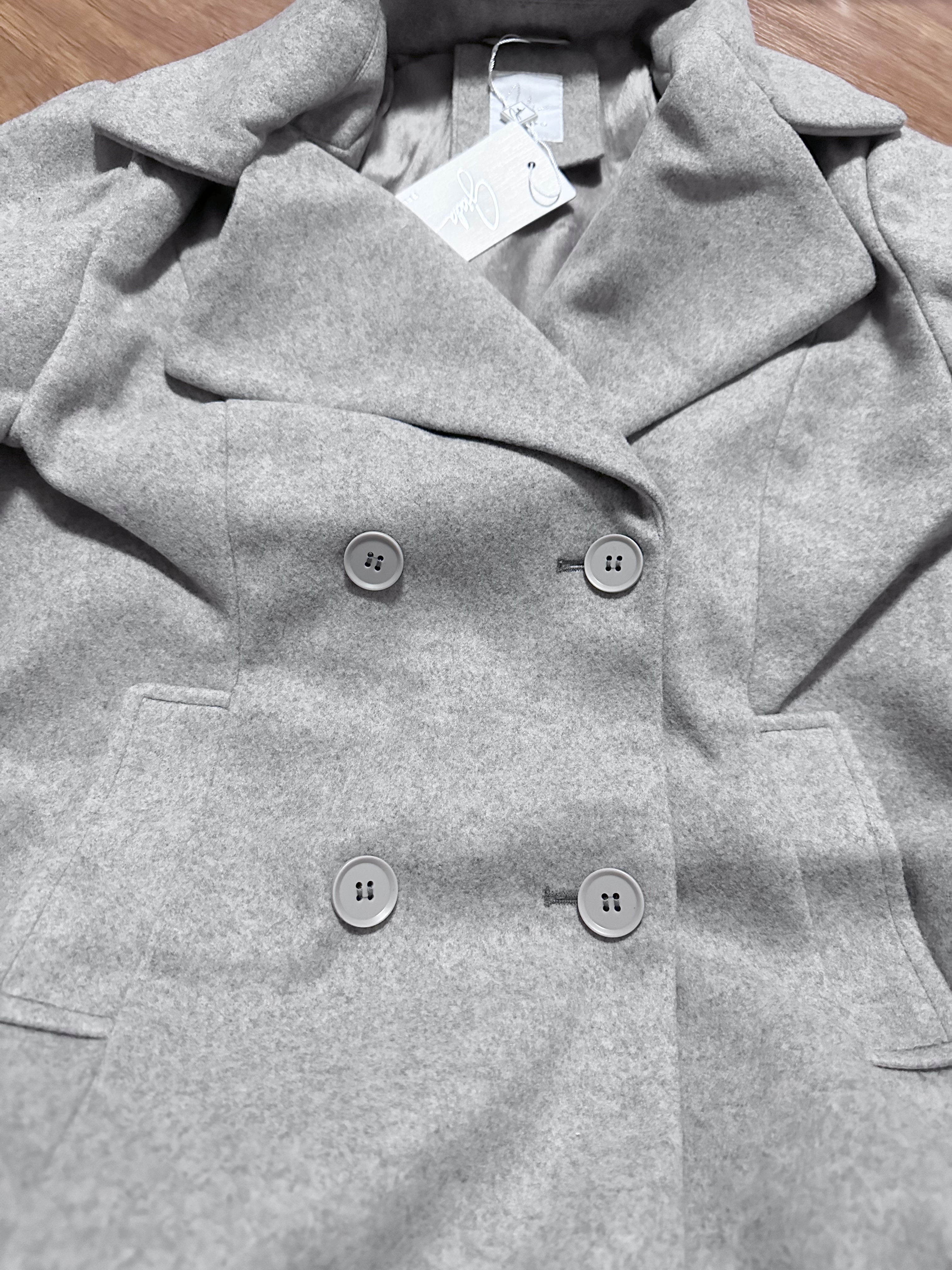 เสื้อโค้ท โค้ทวูลแต่งเฟอร์ เสื้อกันหนาว Trench coat สีเทา แบรนด GIADA