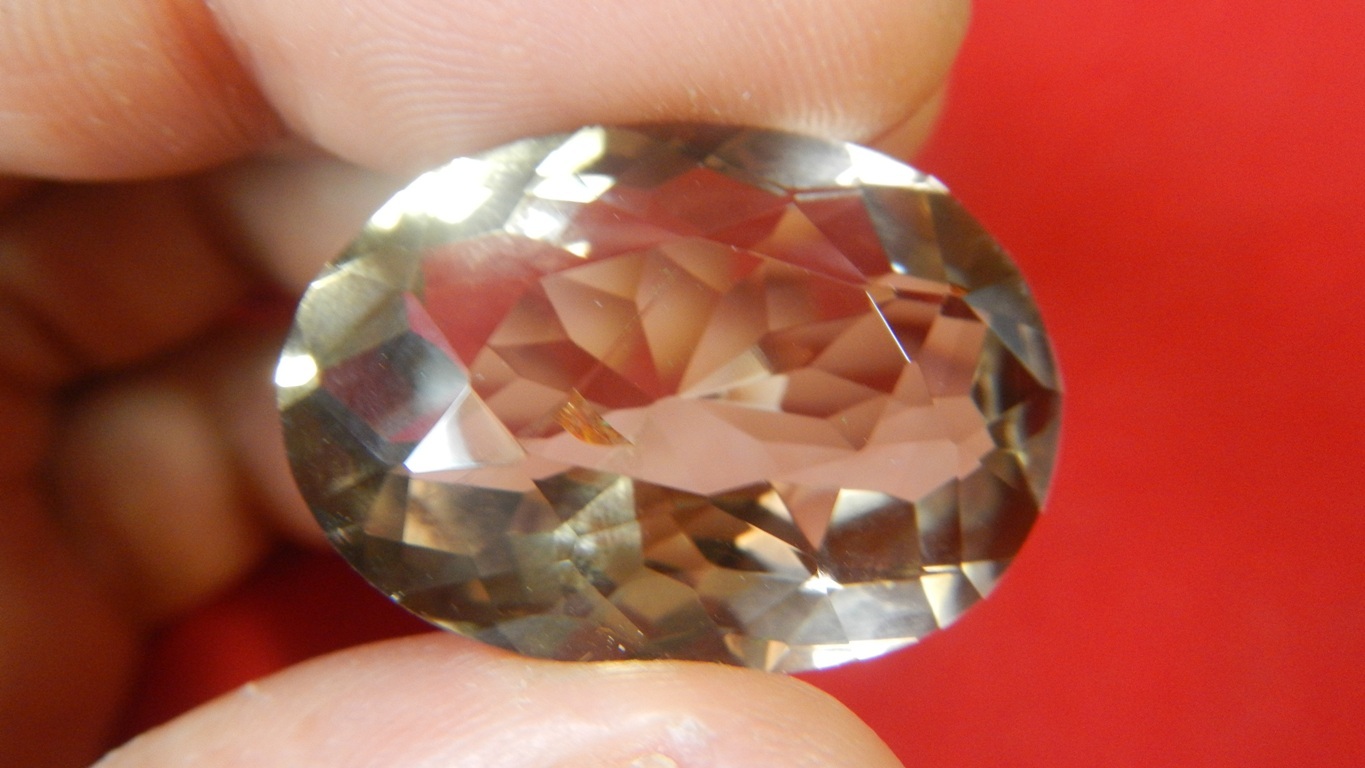 สโมคกี้ควอทซ์ ลดราคาอีกเม็ด