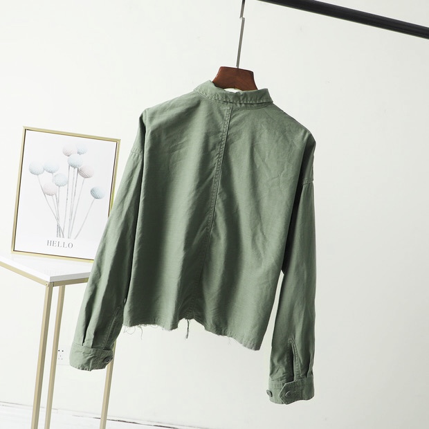 เสื้อนอกเขียวทหาร เสื้อแจ็คเก็ต เสื้อนอก แนวทหาร แบรนด์American Rag cie แพทเทินสวย เท่ห์ มาก คะ สำเนา สำเนา เขียว