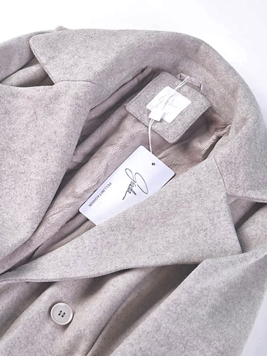 เสื้อโค้ท โค้ทวูลแต่งเฟอร์ เสื้อกันหนาว Trench coat สีเทา แบรนด GIADA