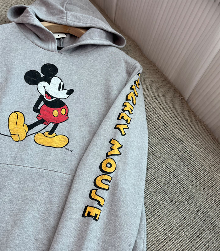 เสื้อฮู้ด วอร์ม สเวตเตอร์ Disney เสื้อมิคกี้ mickey Vintage แขนยาว สีดำ ลายการ์ตูนมิคกี้ งาน DISNEYงานสวย มาก สำเนา สำเนา ดำ