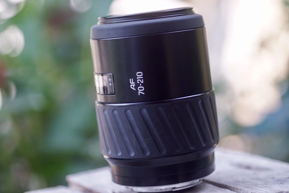 MINOLTA AF ZOOM 70-210MM. F3.5(22)-4.5MACRO MA MOUNT