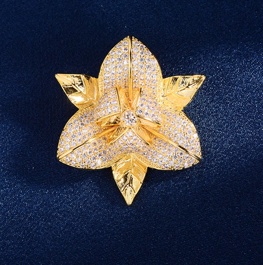 เข็มกลัด ดอกพุดซ้อน ดอกการ์ดีเนีย ฝังเพชร สวยหรู หลากสี เขียวมรกต ฟ้า ทอง เงิน ฝังเพชร CZ AAA 626715