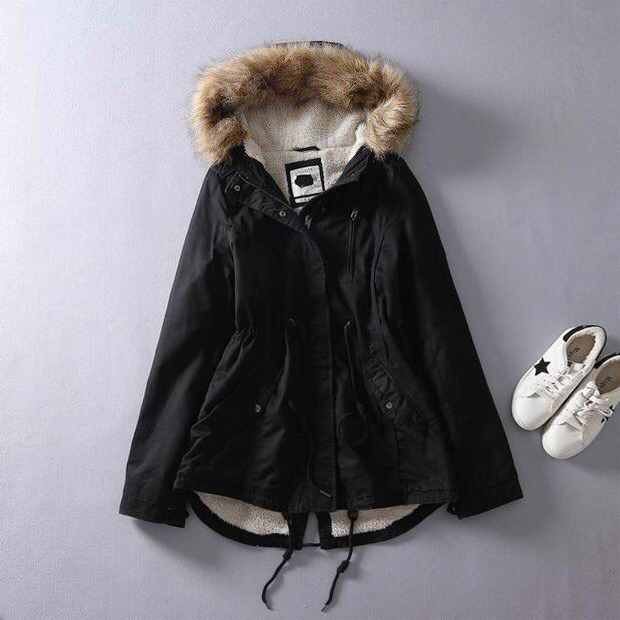 เสื้อกันหนาว เสื้อแนวPARKA กันหนาว แต่งฮูทติดเฟอร์ สีกากี แบรนด์เนม ALCOTT LOSANGELES UK แท้ ซับขนอุ่นสีขาว งานสวยเนี๊ยบมากคะ Size S/M/L /XL กากี