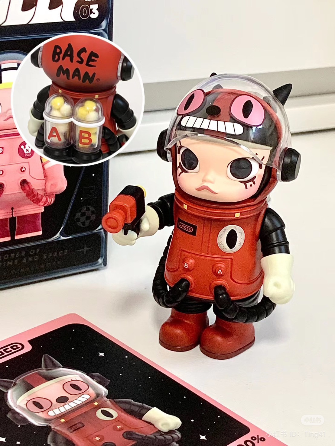 POP MART MEGA SPACE MOLLY 100% V.3 ลุ้นซีเคร็ท SERIES BLIND BOX