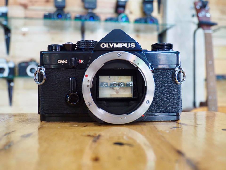 OLYMPUS OM-2