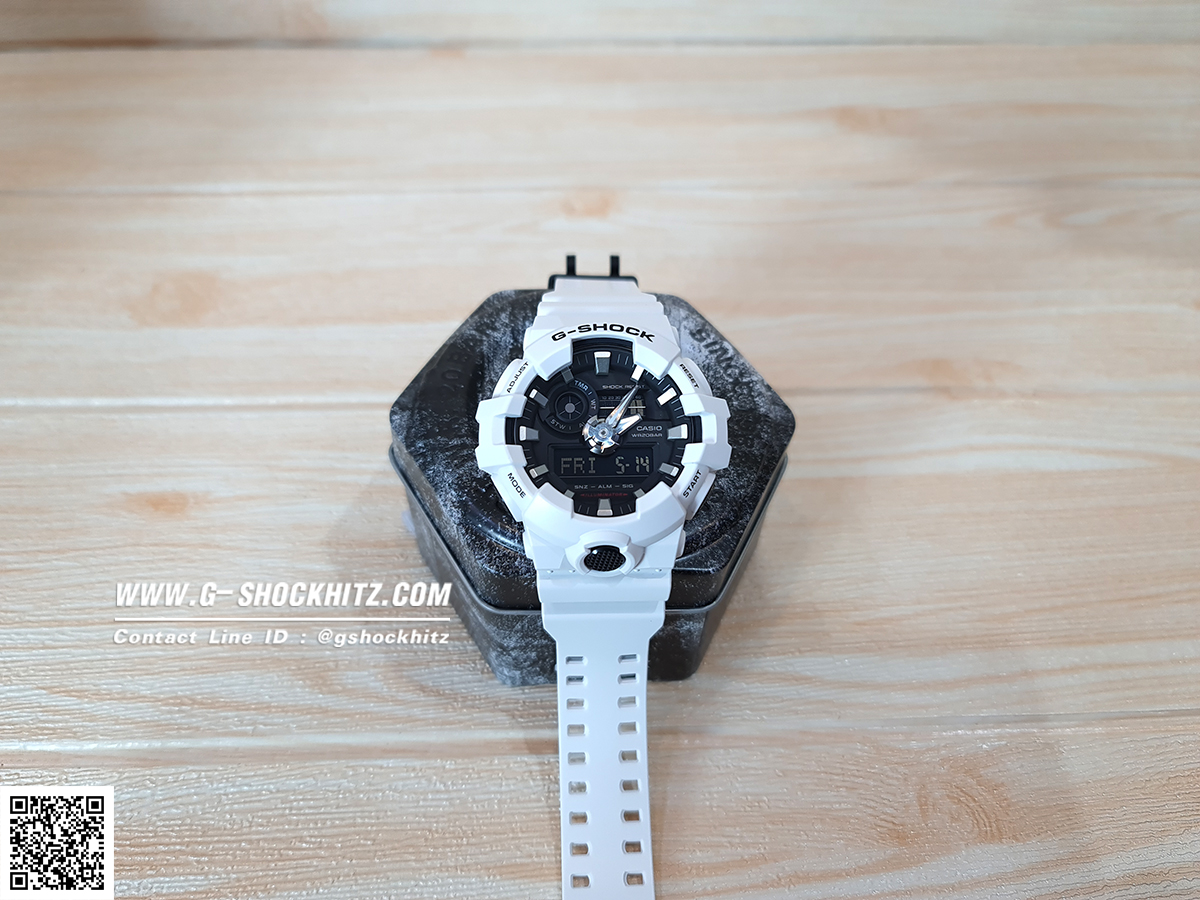 CASIO MID YEAR SALE G-SHOCK นาฬิกาข้อมือ นาฬิกากันน้ำ นาฬิกาของแท้ ประกันศูนย์ CMG 1 ปี รุ่น GA-700-7A นาฬิกาสีขาว
