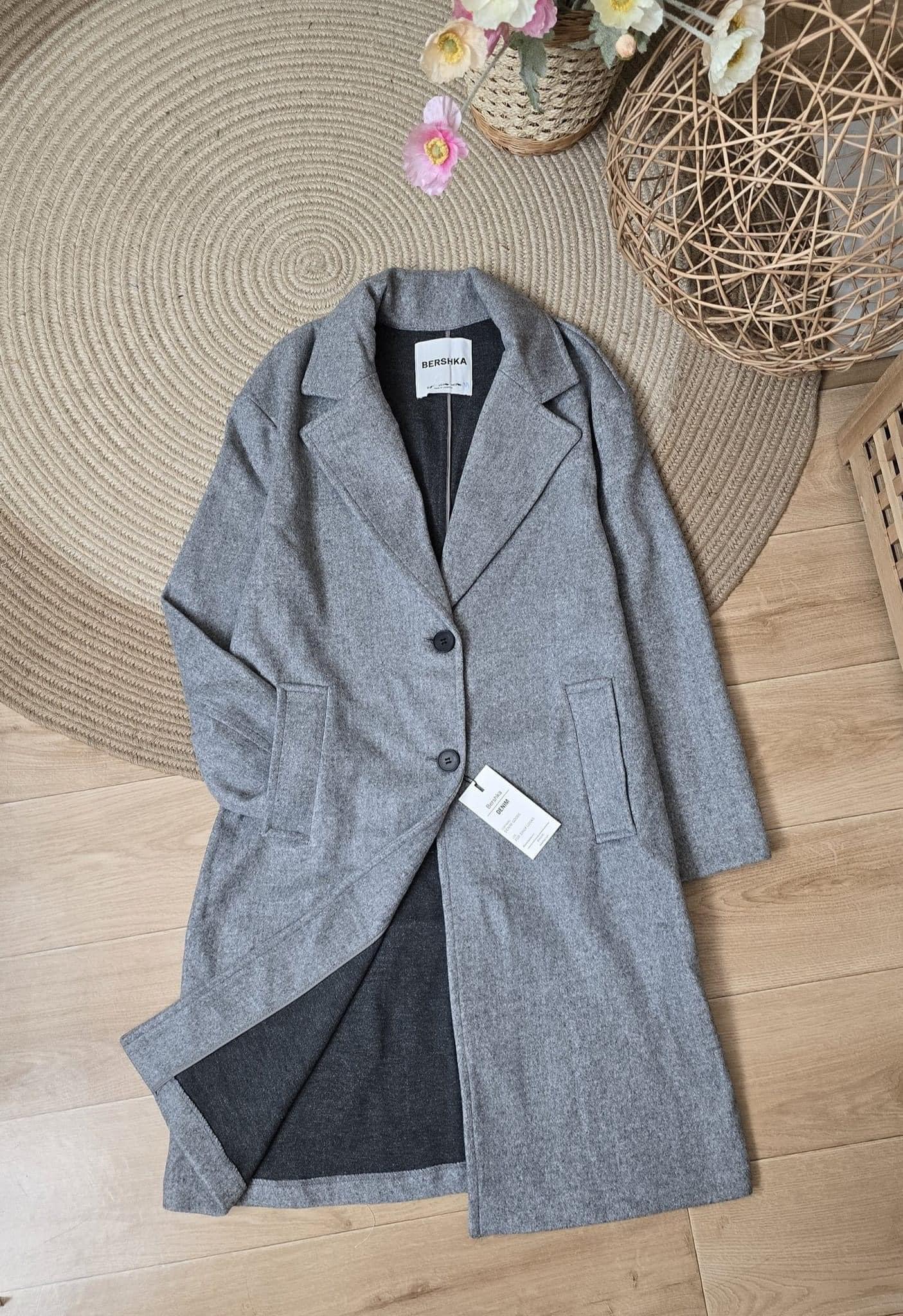 เสื้อโค้ท เสื้อกันหนาว Trench coat Bershka Knitting สีเทา แบรนด์ mohito สำเนา สำเนา
